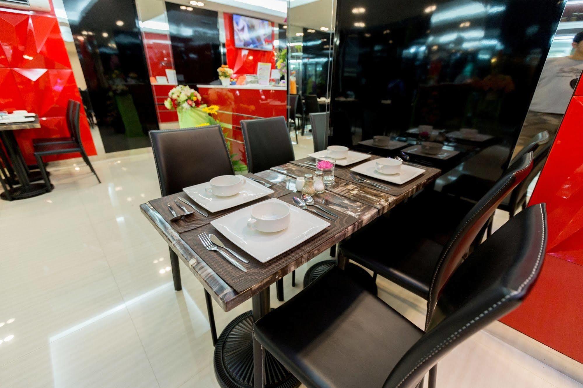 Euro Luxury Pavillion Pratunam Bangkok Exterior foto